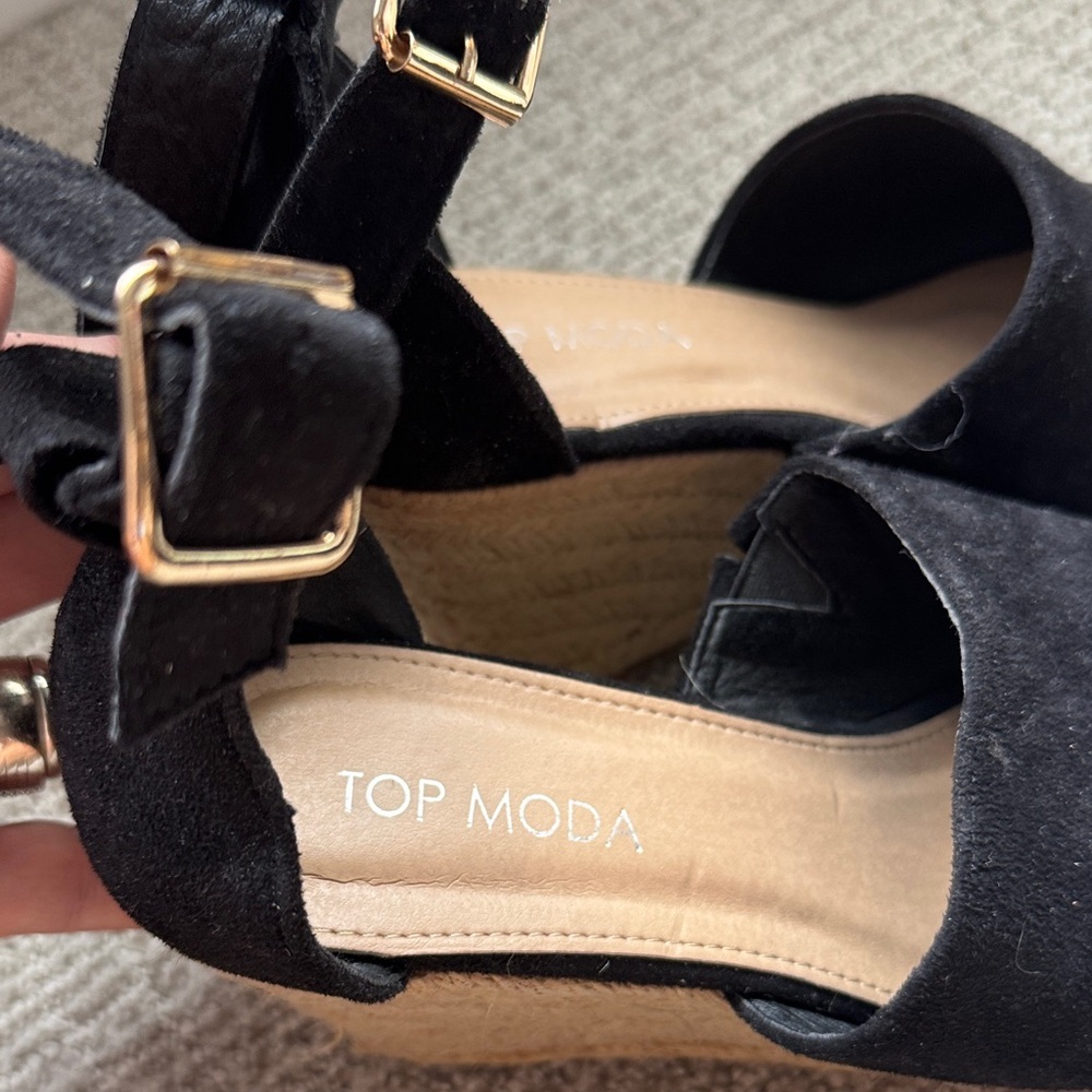 TOP Moda Black Suede Peep-Toe Wedge Sandals with Ankle Strap - Picture 2 of 7